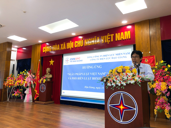 Điện lực Hậu Giang tuyên truyền chính sách bảo hiểm xã hội
