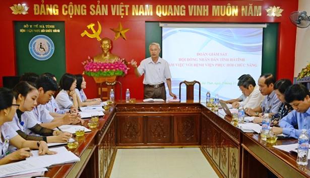 Hà Tĩnh Nhiều kiến nghị về chế độ, chính sách trên lĩnh vực y tế