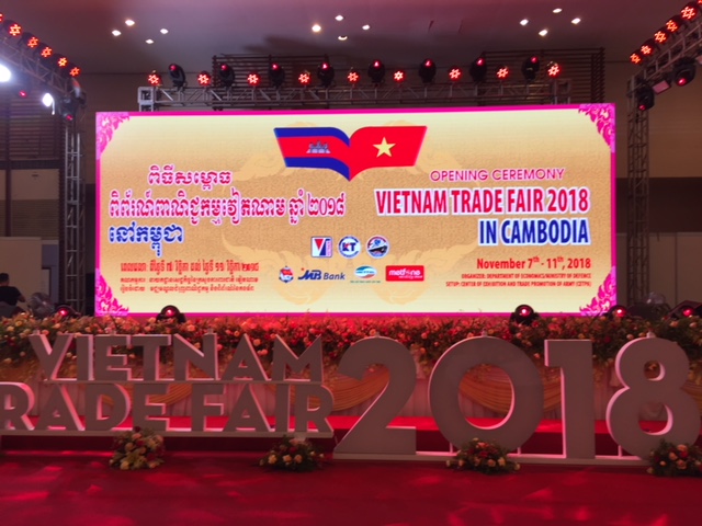 Tăng cương hợp tác Thương mại giữa Việt Nam và Campuchia