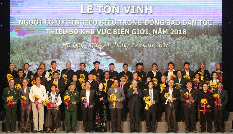 Phát huy vai trò người có uy tín ở vùng cao, biên giới