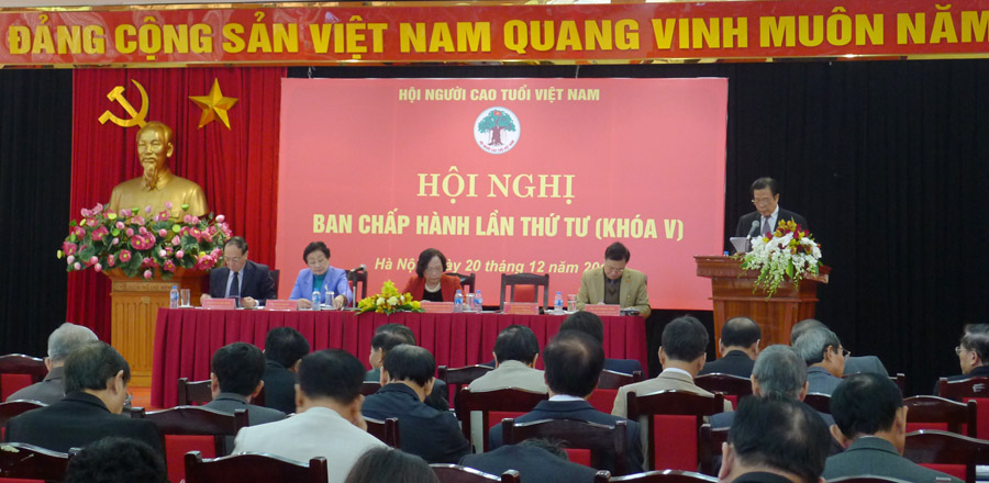 Phát huy vai trò người cao tuổi trong xây dựng Đảng, chính quyền