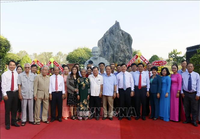 Khánh thành công trình tượng Mẹ Việt Nam Anh hùng Nguyễn Thị Ngọt