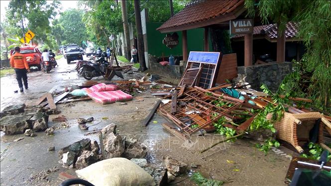 Chưa có thông tin nạn nhân người Việt trong trận sóng thần ở Indonesia