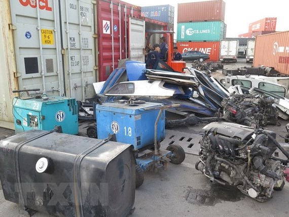 Sẽ kiểm tra, tiêu hủy container phế liệu vi phạm không có người nhận