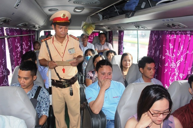 Vĩnh Phúc hỗ trợ gần 1,3 tỷ đồng năm cho lực lượng quần chúng tham gia bảo đảm trật tự an toàn giao thông