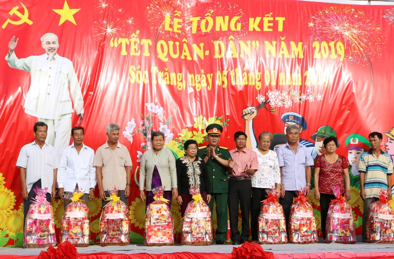 Rộn ràng các hoạt động “Tết quân - dân” ​