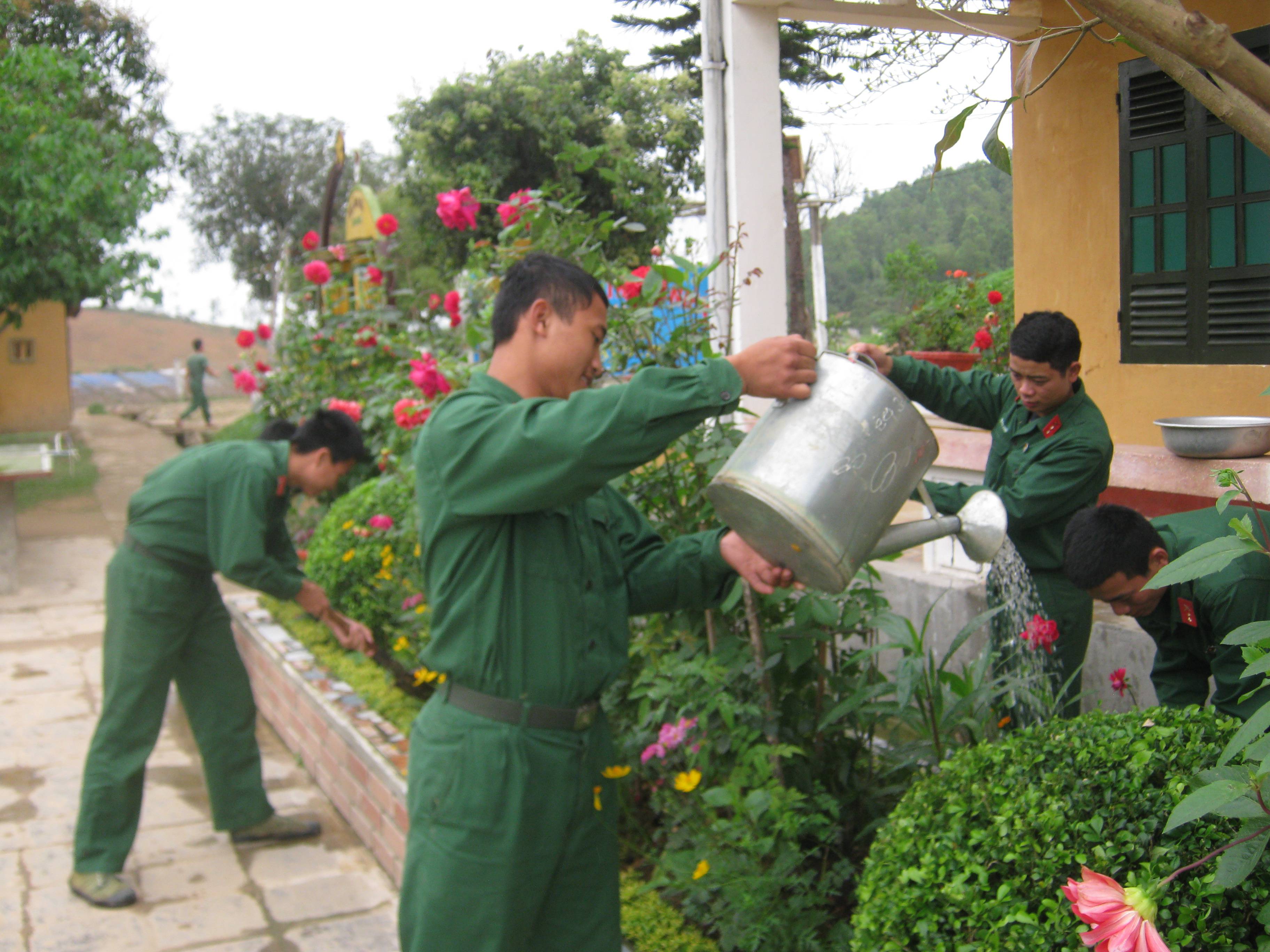 “Viên gạch hồng” góp phần xây dựng đơn vị