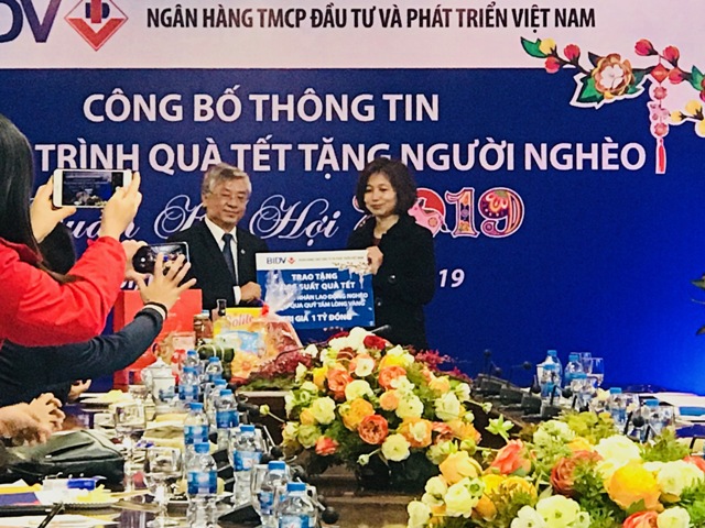 BIDV tặng 40 000 suất quà Tết Nguyên đán Kỷ Hợi 2019 cho người nghèo