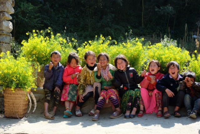 Quan tâm giáo dục phổ thông ở địa bàn miền núi và vùng dân tộc thiểu số