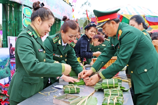 Mùa xuân đã về nơi biên cương, biển đảo