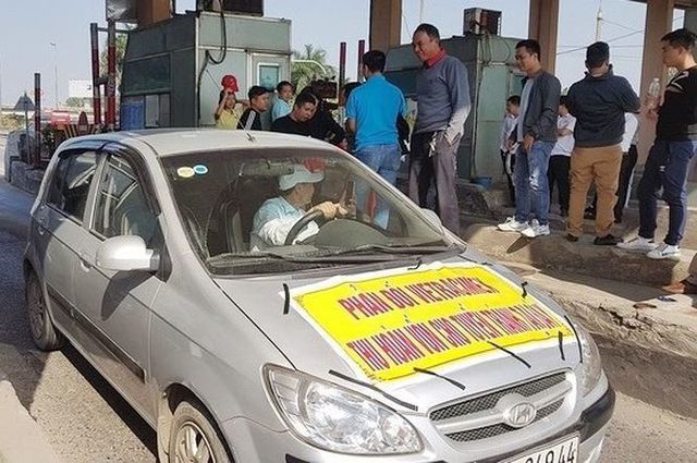 Báo cáo Thủ tướng Chính phủ việc cản trở thu phí trạm Bắc Thăng Long-Nội Bài