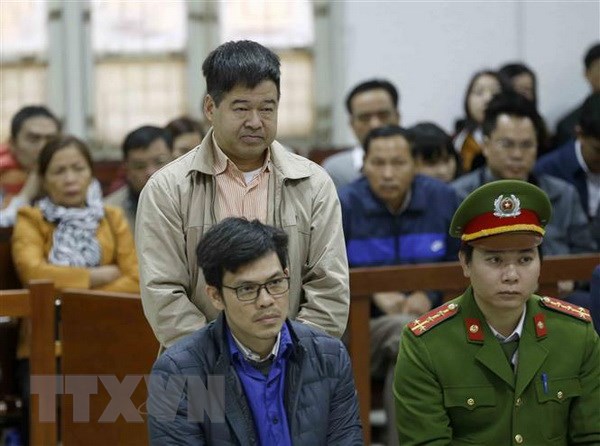 Tạm dừng phiên xử vụ án tại Công ty Lọc hóa dầu Bình Sơn