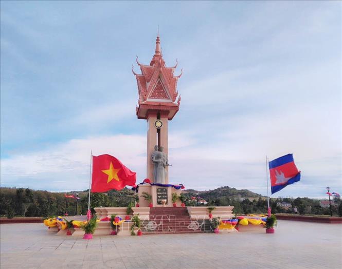 Khánh thành Đài Hữu nghị Việt Nam - Campuchia
