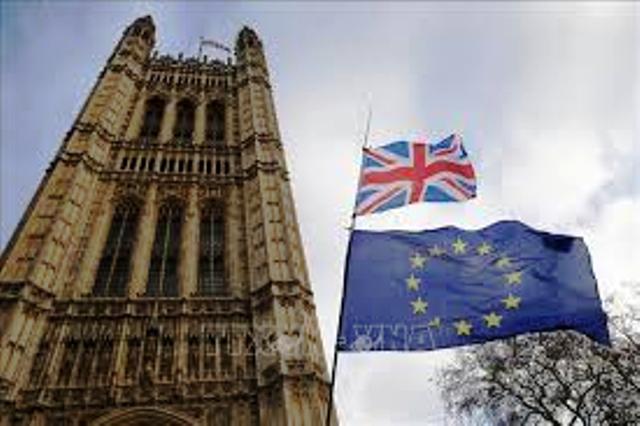 Các doanh nghiệp Anh thử nghiệm biện pháp chuẩn bị khẩn cấp cho Brexit