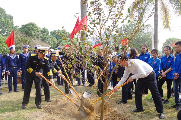 Tết trồng cây xuân Kỷ Hợi 2019 của người lính Hải quân