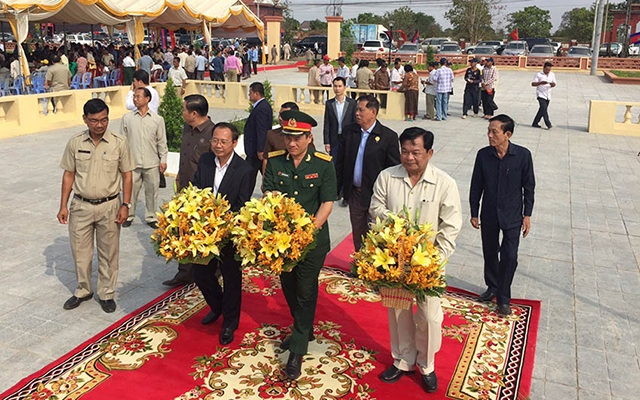 Khánh thành Đài Hữu nghị Việt Nam - Campuchia