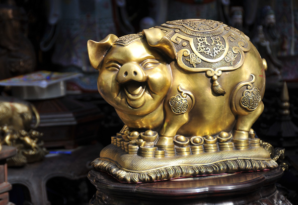 Năm Hợi, ngắm “heo vàng” ở chợ đồ cổ Hàng Lược