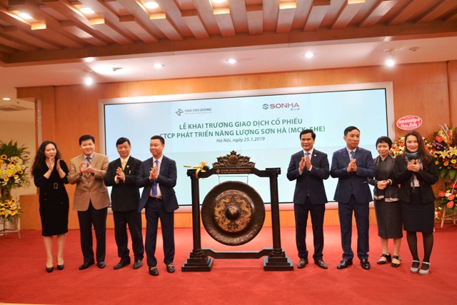 Tháng 1 2019, khối lượng cổ phiếu giao dịch giảm 28,1 , giá trị giao dịch giảm 31