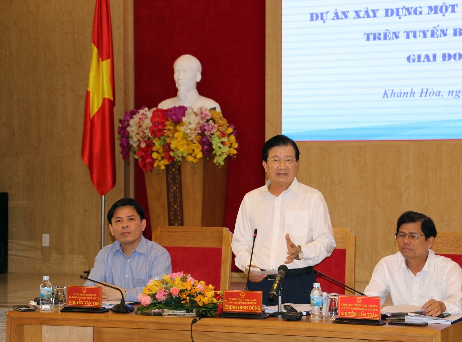 Triển khai giải phóng mặt bằng Dự án đường bộ cao tốc trên tuyến Bắc - Nam phía Đông