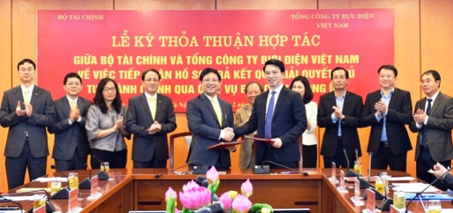 Bộ Tài chính giải quyết thủ tục hành chính qua dịch vụ bưu chính công ích