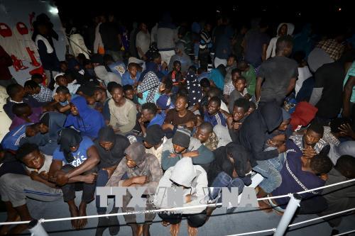Vấn đề người di cư Trên 100 người được giải cứu ngoài khơi Libya