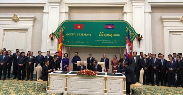 Việt Nam và Campuchia ký Bản Thỏa thuận thúc đẩy thương mại song phương giai đoạn 2019-2020