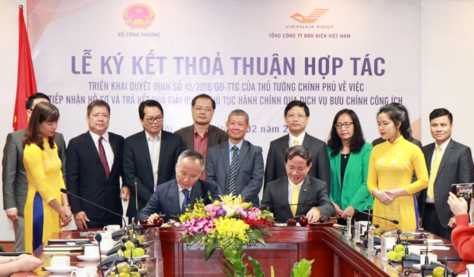 Bộ Công Thương và Bưu điện Việt Nam hợp tác đẩy nhanh quá trình cải cách thủ tục hành chính