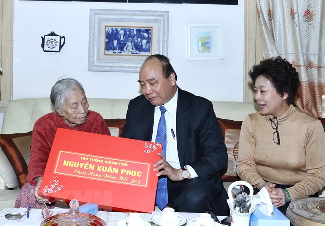 Thủ tướng thăm, chúc Tết nguyên Lãnh đạo Đảng, Nhà nước