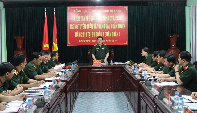 Nâng cao chất lượng công tác đảng, công tác chính trị trong huấn luyện chiến sĩ mới