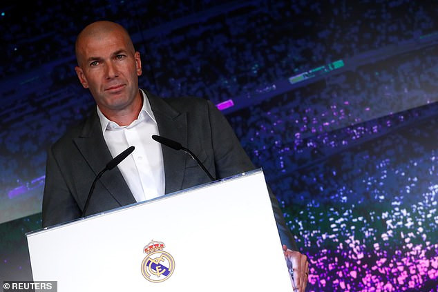 Zidane bất ngờ trở lại Bernabeu