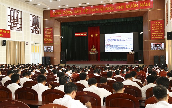 Bồi dưỡng nâng cao công tác chính trị tại Vùng 2, Hải quân