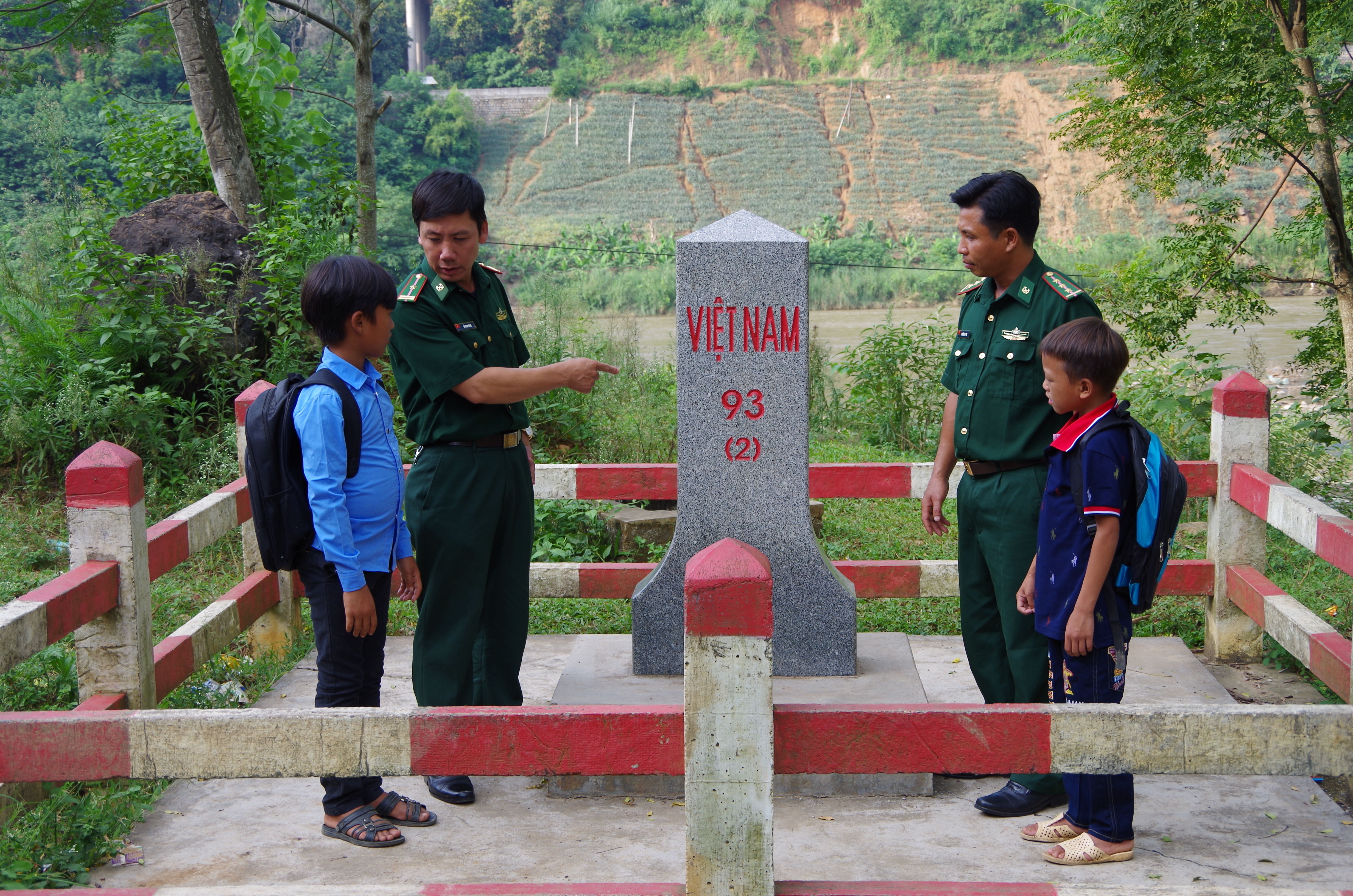 Bộ đội Biên phòng Việt Nam Tự hào truyền thống 60 năm xây dựng, trưởng thành