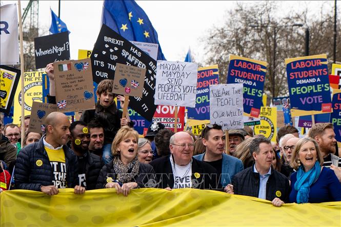 Thế giới tuần qua Nước Anh trong cơn khủng hoảng Brexit
