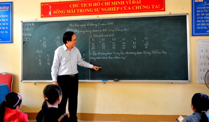 Nỗ lực cải thiện điều kiện làm việc cho giáo viên vùng cao