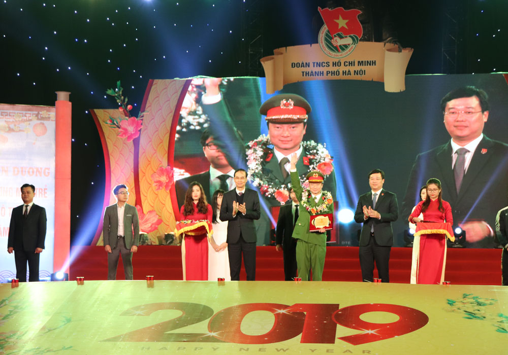 Đấu tranh vì sự bình yên của nhân dân