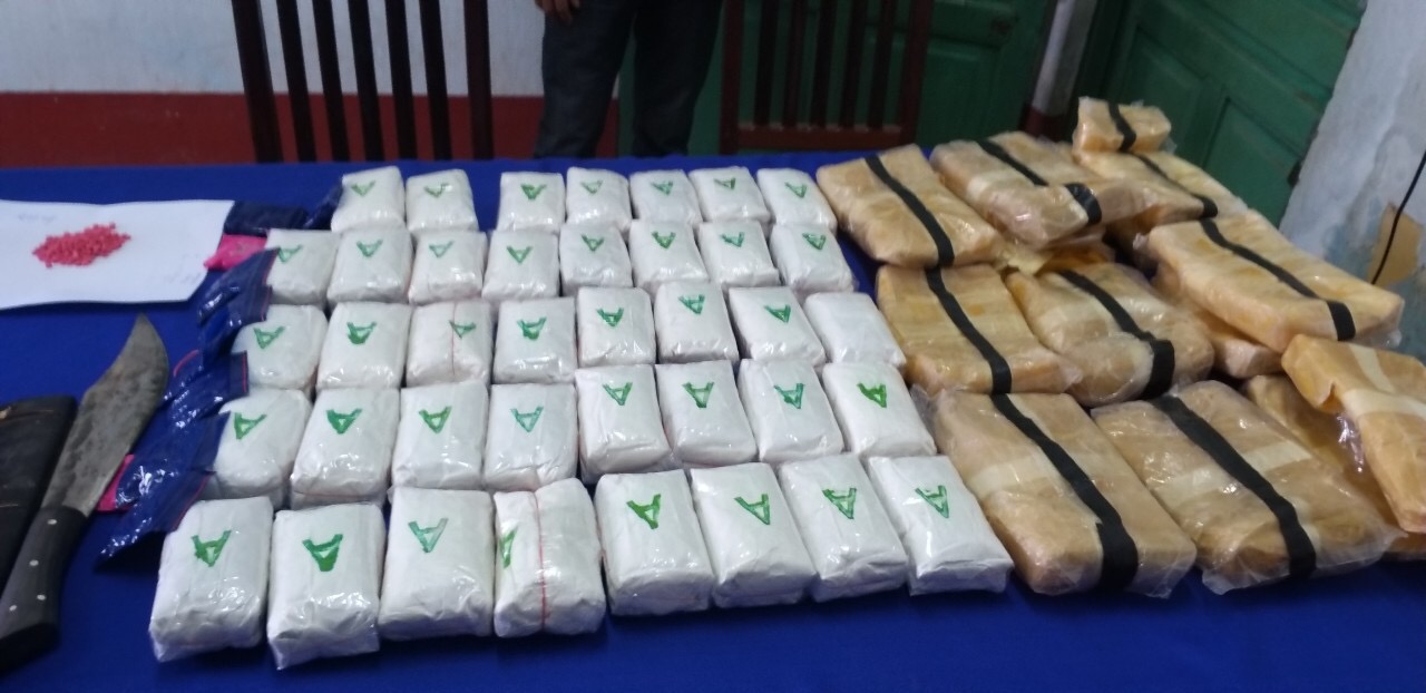 Bắt giữ tại chỗ 4 đối tượng buôn bán ma túy xuyên quốc gia