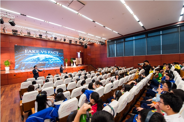 Hội thảo sự thật  giả mạo Đánh giá thông tin trong lớp học