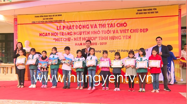 Ngày hội trạng nguyên nhỏ tuổi và viết chữ đẹp “nét chữ - nết người” tỉnh Hưng Yên năm học 2018-2019