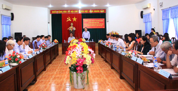 Cán bộ Mặt trận phải nói đi đôi với làm, không tham vọng làm quá nhiều việc