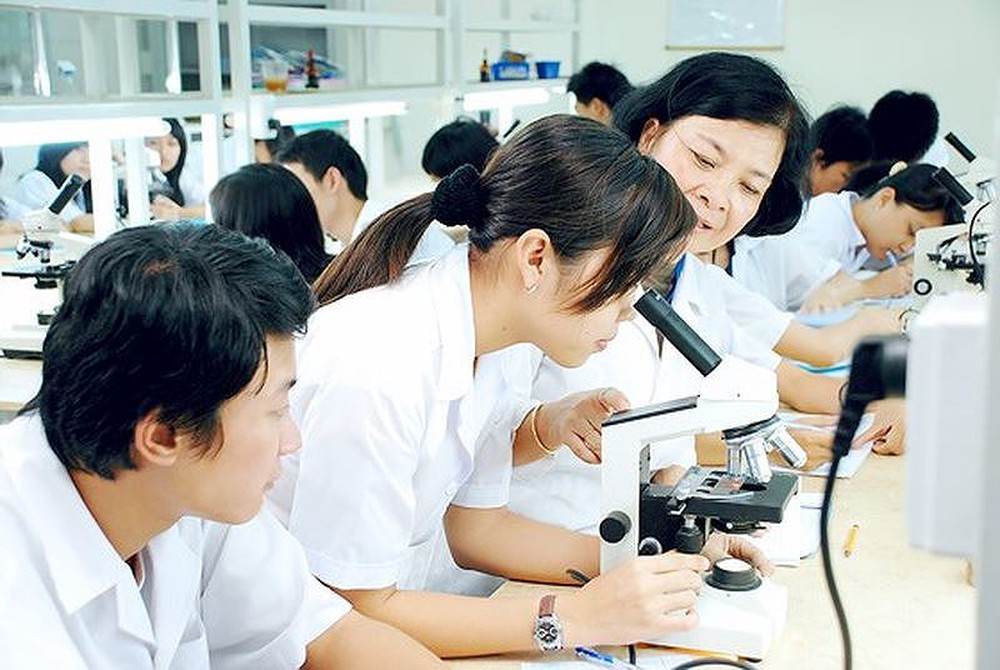 Đề xuất khung cơ cấu giáo dục đại học trong lĩnh vực sức khoẻ