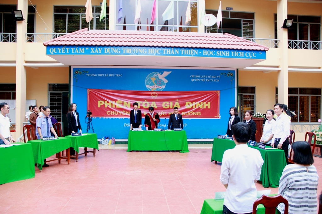 Tư vấn pháp luật phòng chống bạo lực học đường
