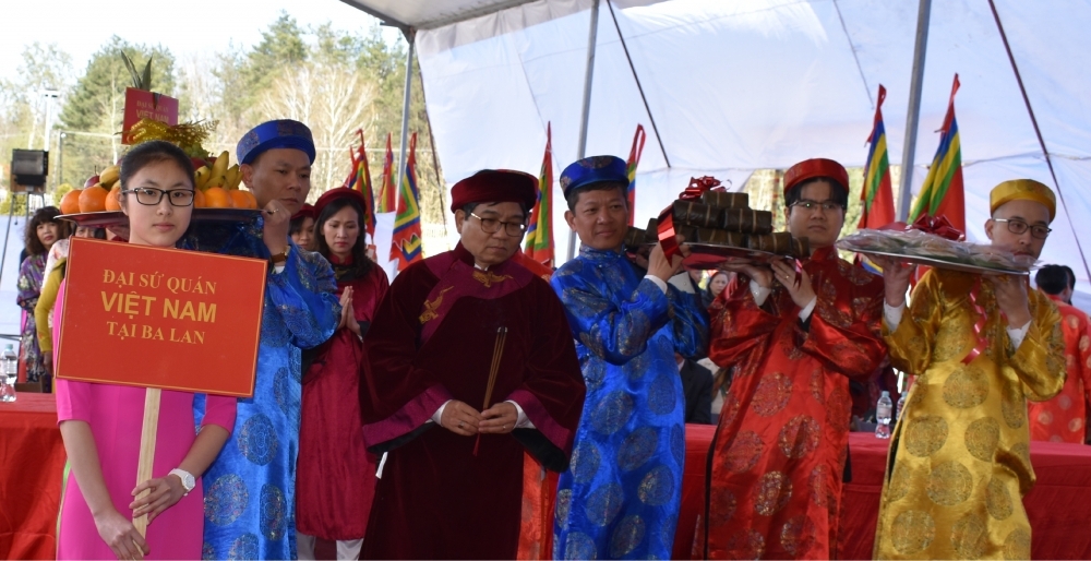 Tổ chức trang trọng Lễ Giỗ Tổ Hùng Vương tại Ba Lan