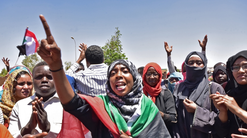 Sudan Hội đồng Quân sự chuyển tiếp chịu nhiều sức ép từ dư luận