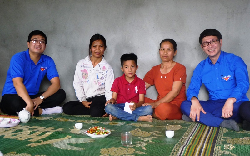Sức trẻ trên những công trình