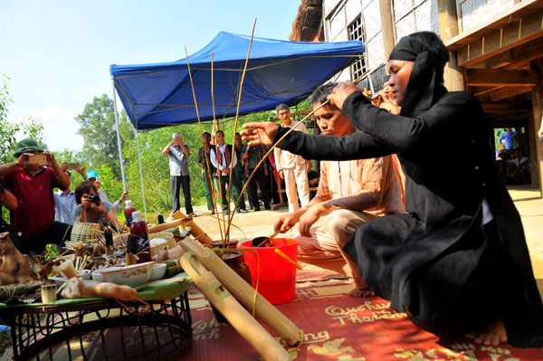 Tết Chăm Phtrong của người Ơ Đu