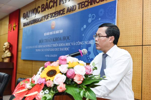 Xây dựng chính sách giúp trường đại học vững cả đào tạo và nghiên cứu