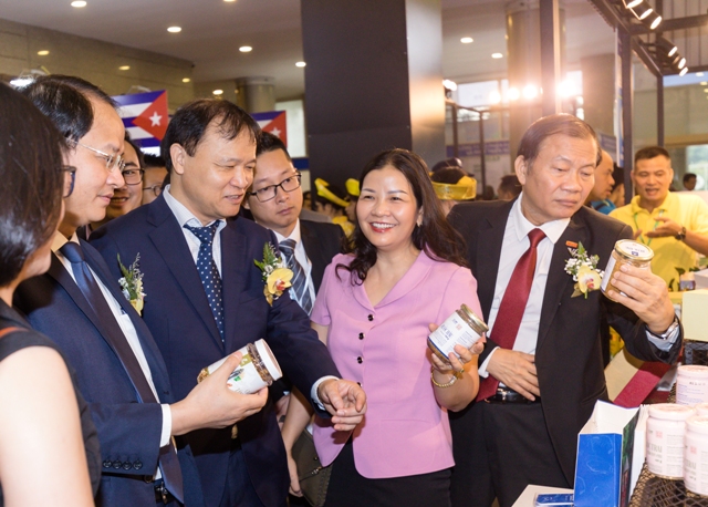 Gian hàng hút khách tại Hội chợ Vietnam Expo 2019