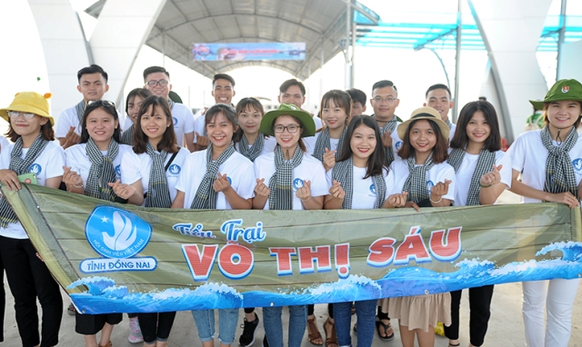 Sinh viên Việt Nam  Tiếp bước những người anh hùng