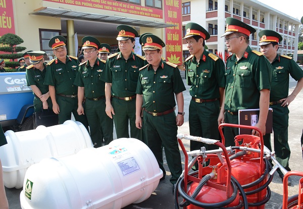 Thường xuyên giáo dục cho bộ đội tham gia phòng chống thiên tai