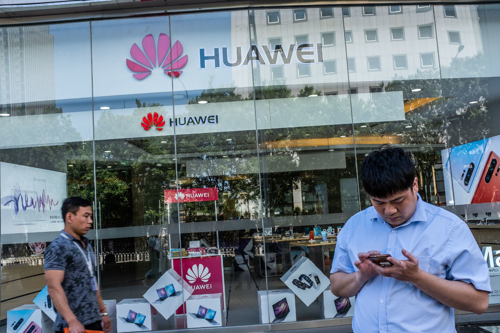 Thế giới tuần qua Cuộc chiến Huawei và nguy cơ suy giảm tăng trưởng kinh tế toàn cầu